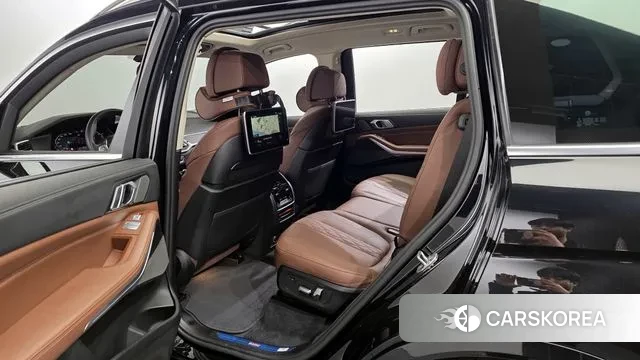 BMW X7 (G07) 2022 Черный из Кореи, фото 2