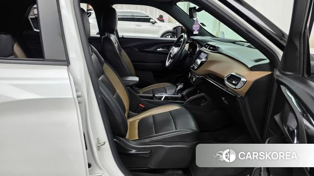 Chevrolet (GM Daewoo) Trailblazer 2021 Белый из Кореи, фото 2