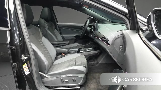 Volkswagen ID.5 2025 Черный из Кореи, фото 2