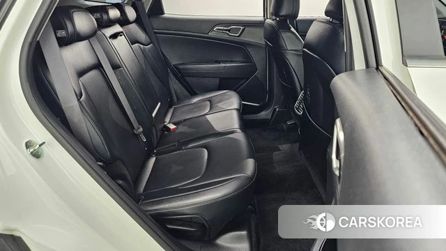 Kia Sportage 5th Generation 2022 Белый из Кореи, фото 2