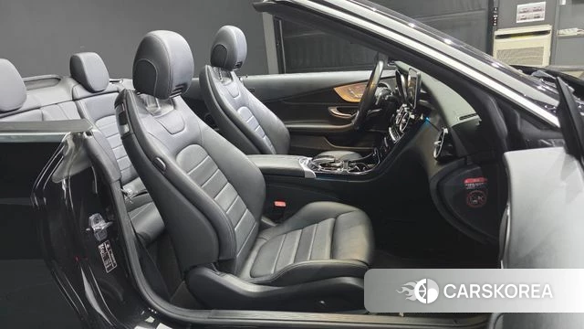 Mercedes-Benz C-Class W205 2018 Черный из Кореи, фото 2