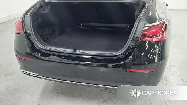 Mercedes-Benz E-Class W214 2026 Черный из Кореи, фото 2