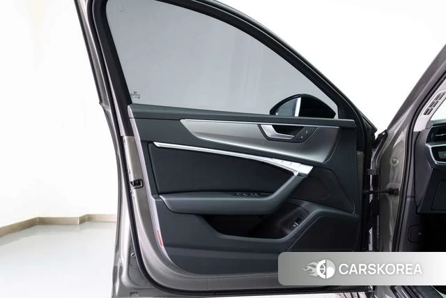 Audi A6 2022 Темно-серый из Китая, фото 2