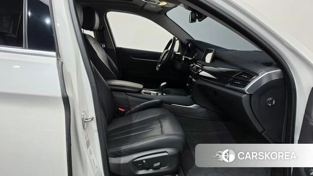BMW X6 (F16) 2018 Белый из Кореи, фото 2
