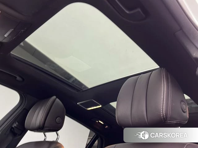 Mercedes-Benz GLC 2021 Белый из Китая, фото 2