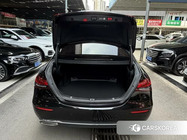 Mercedes-Benz E-Class 2023 Черный из Китая, фото 2