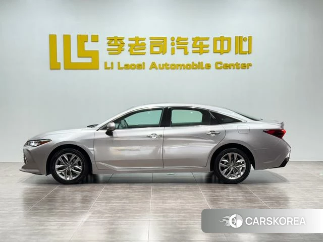 Toyota Avalon 2021 Серебристо-серый из Китая, фото 2
