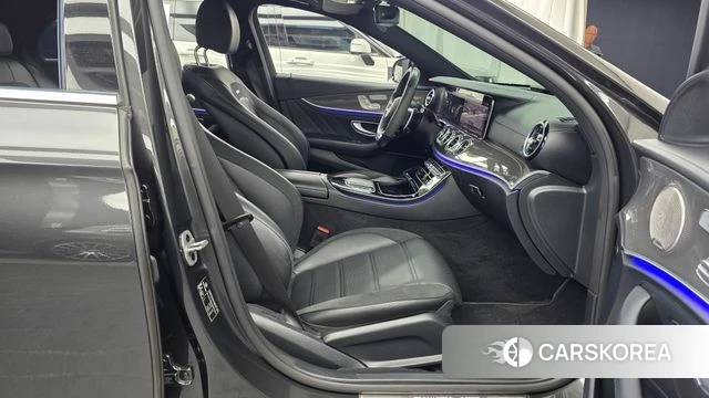 Mercedes-Benz E-Class W213 2022 Серый из Кореи, фото 2