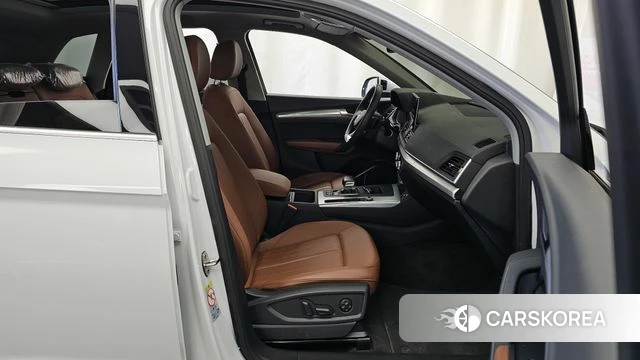 Audi Q5 (FY) 2023 Белый из Кореи, фото 2