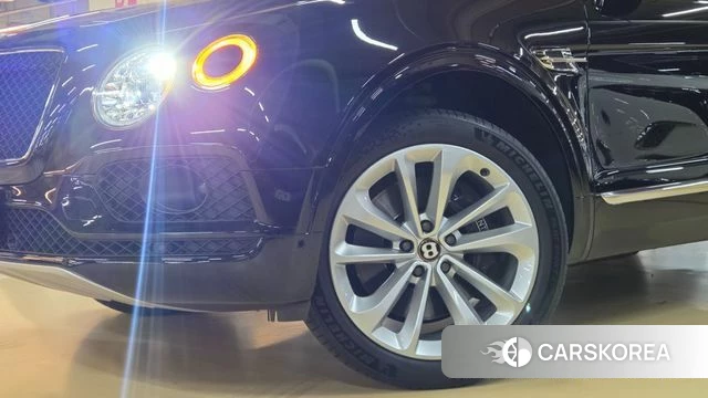 Bentley Bentayga 2020 Черный из Кореи, фото 3