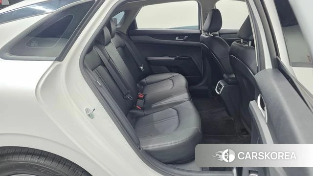 Kia The New K5 3rd generation 2024 Белый из Кореи, фото 2