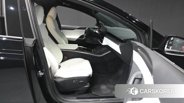 Tesla Model X 2023 Черный из Кореи, фото 2