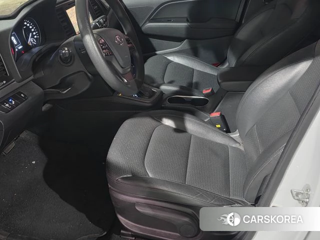 Hyundai Avante AD 2018 Белый из Кореи, фото 2