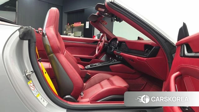 Porsche 911(992) 2024 Серый из Кореи, фото 2