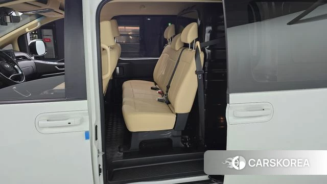 Hyundai Staria 2024 Белый из Кореи, фото 2