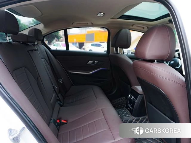 BMW 3 series 2021 Белый из Китая, фото 2