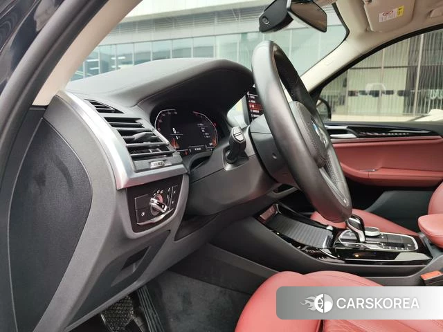 BMW X3 2023 Черный из Китая, фото 2