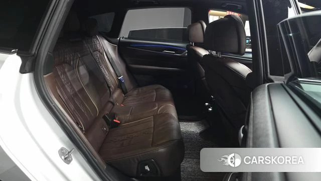BMW 6 Series GT (G32) 2023 Белый из Кореи, фото 2