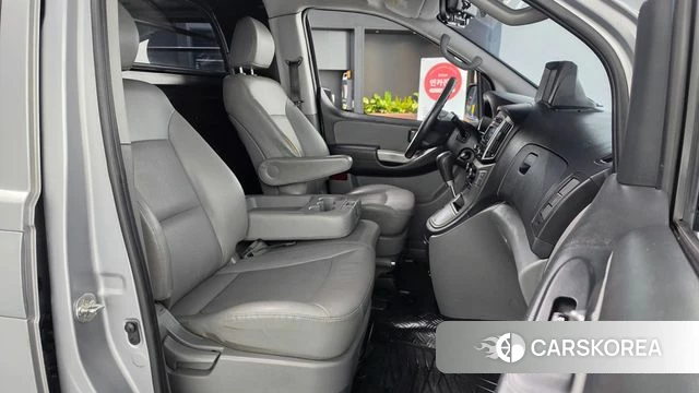 Hyundai The New Grand Starex 2019 Серебряный из Кореи, фото 2
