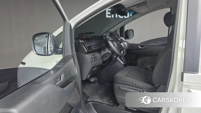 Hyundai Staria 2021 Белый из Кореи, фото 2