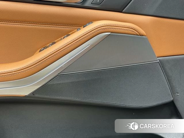 BMW X5 2022 Черный из Китая, фото 2