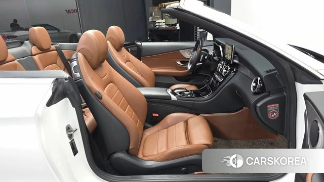 Mercedes-Benz C-Class W205 2018 Белый из Кореи, фото 2