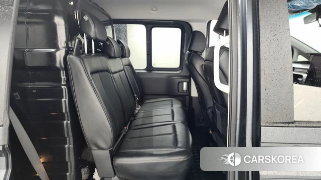 Hyundai Staria 2023 Серый из Кореи, фото 2