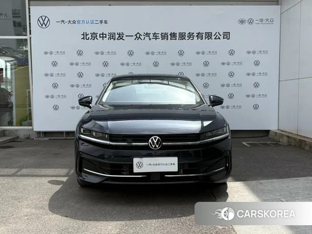 Volkswagen Magotan 2024 Синий из Китая, фото 2