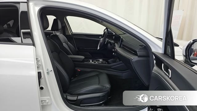 Kia The New K5 3rd generation 2026 Белый из Кореи, фото 2