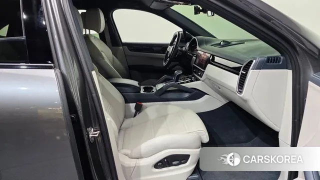 Porsche Cayenne (PO536) 2022 Серый из Кореи, фото 2