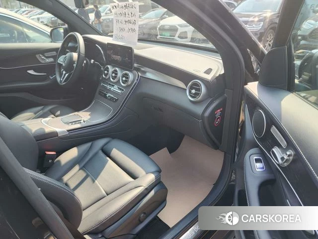 Mercedes-Benz GLC 2023 Черный из Китая, фото 2
