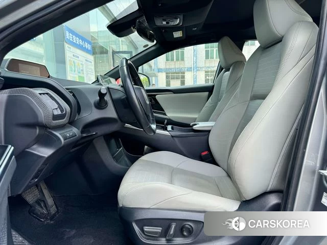 Toyota bZ4X 2022 Темно-серый из Китая, фото 2