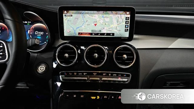 Mercedes-Benz GLC-Class X253 2021 Белый из Кореи, фото 2