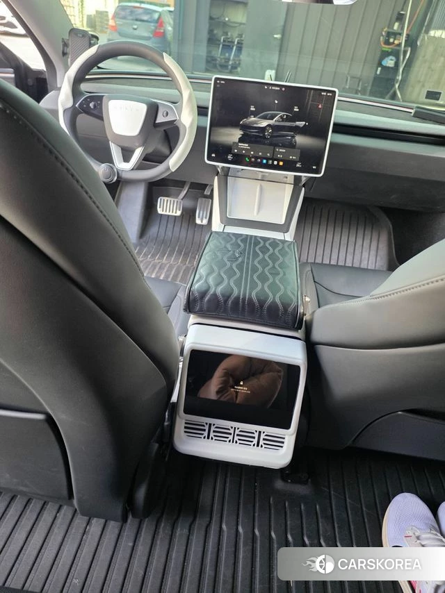 Tesla Model 3 2024 Серый из Кореи, фото 2