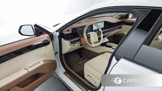 Hyundai Grandeur Hybrid (GN7) 2022 Белый из Кореи, фото 2