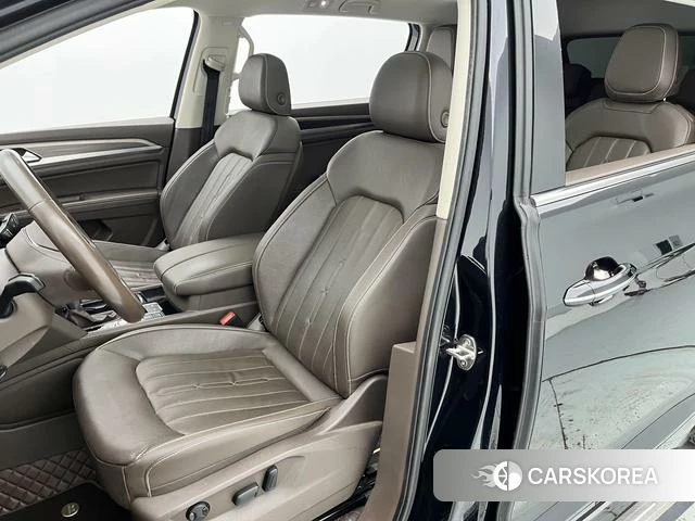 Volkswagen Viloran 2022 Черный из Китая, фото 2