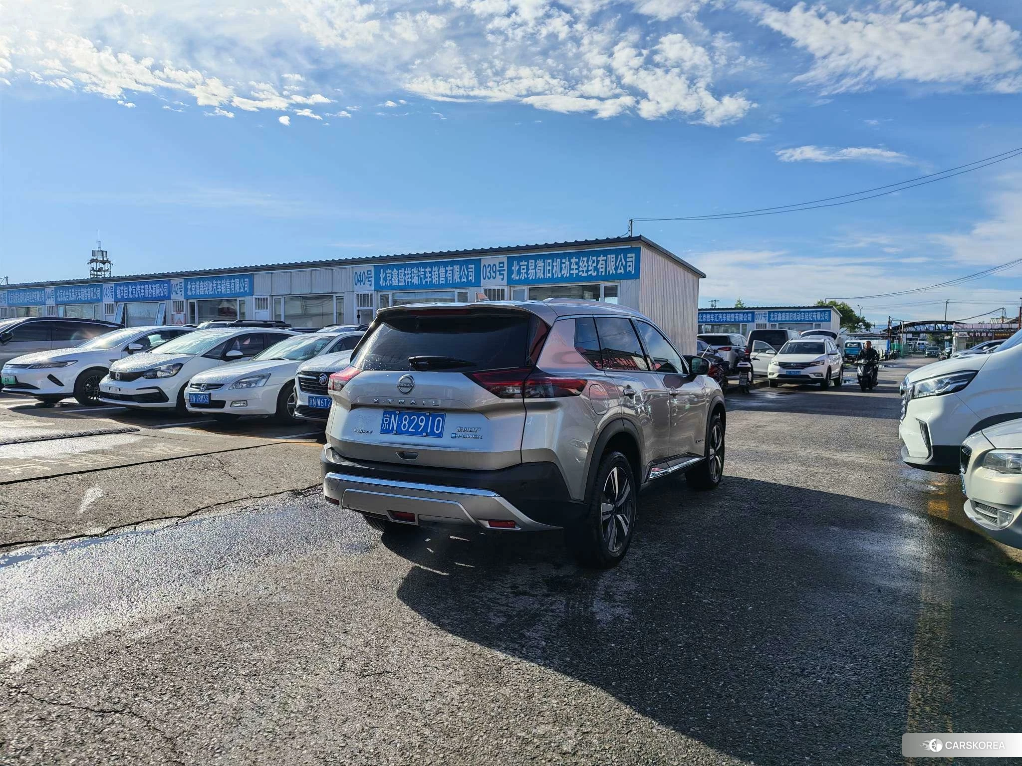 Nissan X-Trail 2023 Шампань из Китая, фото 2