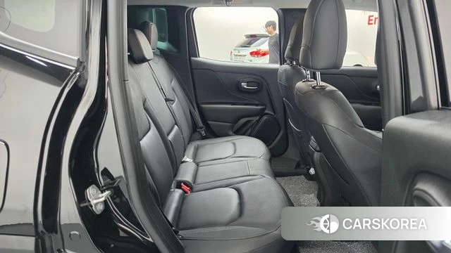 Jeep Renegade 2022 Черный из Кореи, фото 2
