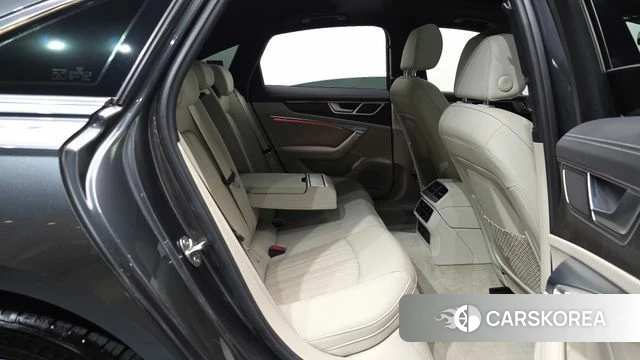 Audi A6 (C8) 2021 Серый из Кореи, фото 2