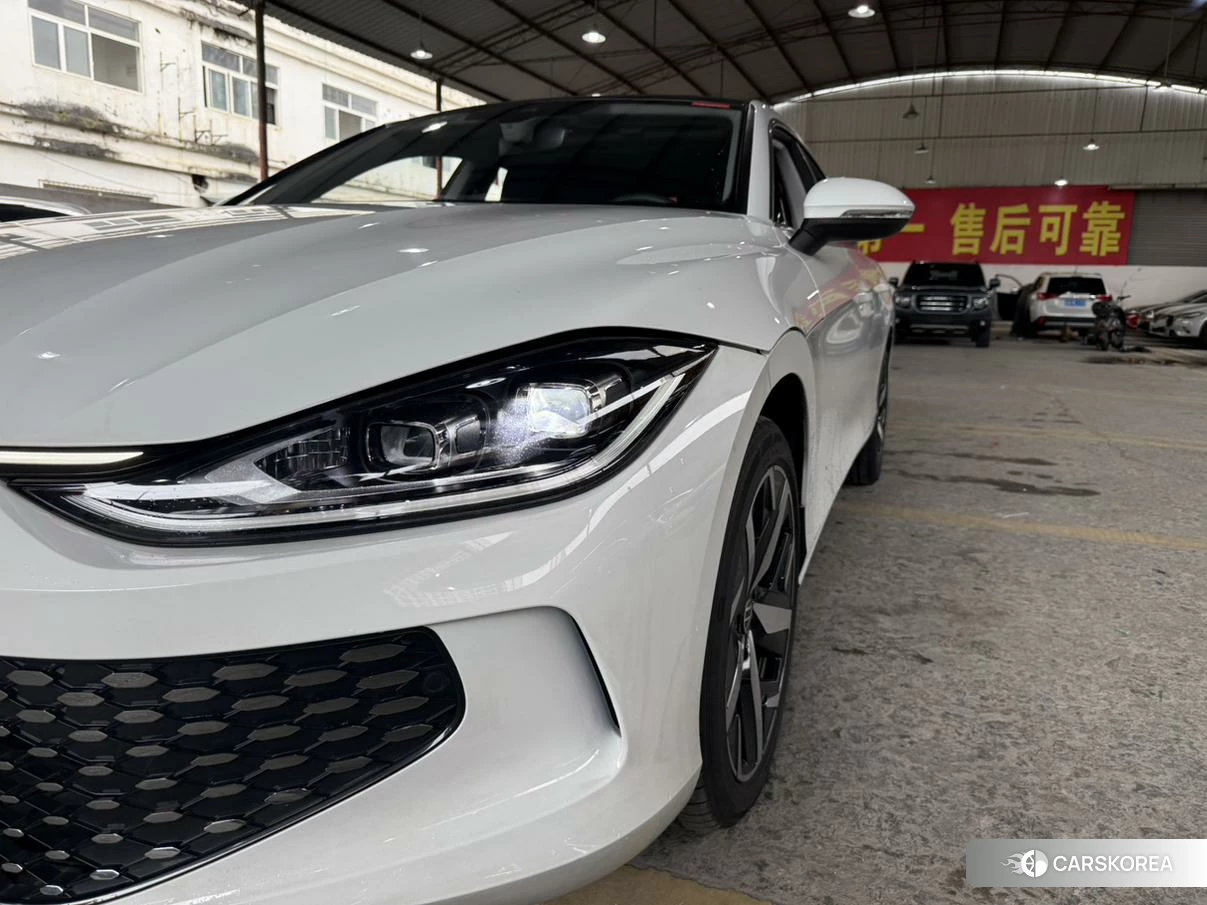 Volkswagen Lamando 2023 Белый из Китая, фото 2