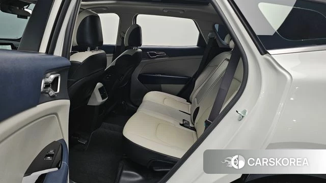 Kia Sportage 5th Generation 2023 Белый из Кореи, фото 2