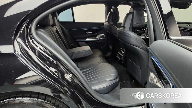 Mercedes-Benz E-Class W214 2024 Черный из Кореи, фото 2
