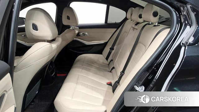BMW 3 Series (G20) 2021 Черный из Кореи, фото 2