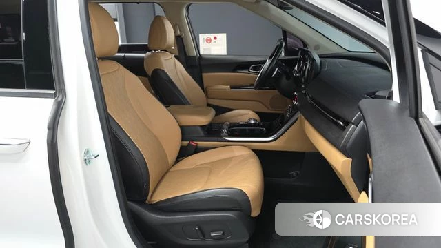 Kia Carnival 4th generation 2022 Белый из Кореи, фото 2