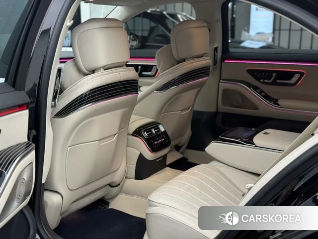 Mercedes-Benz S-Class 2023 Черный из Китая, фото 2