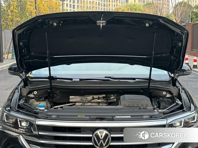 Volkswagen Viloran 2023 Черный из Китая, фото 2