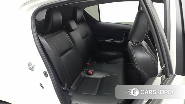 Toyota Prius C 2019 Белый из Кореи, фото 2