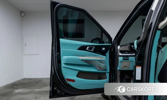 Kia The New Carnival 4th Generation 2026 Черный из Кореи, фото 2