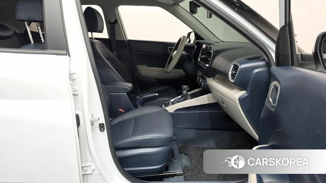 Hyundai Venue 2022 Белый из Кореи, фото 2