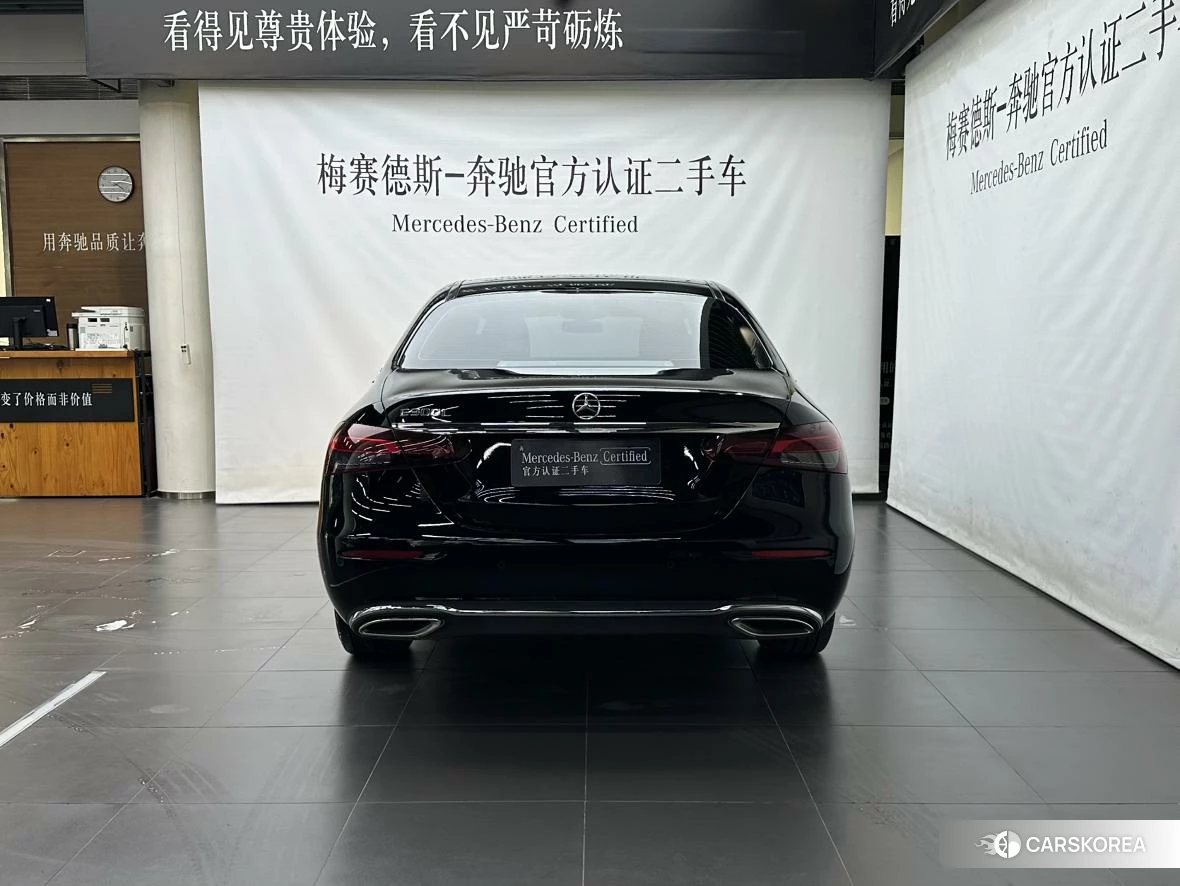 Mercedes-Benz E-Class 2022 Черный из Китая, фото 2
